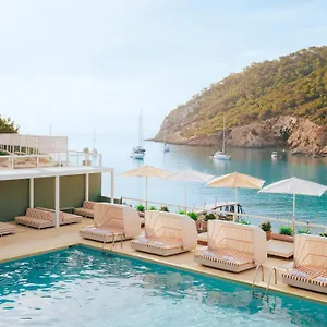 Mondrian Ibiza ***** Cala Llonga (Ibiza)